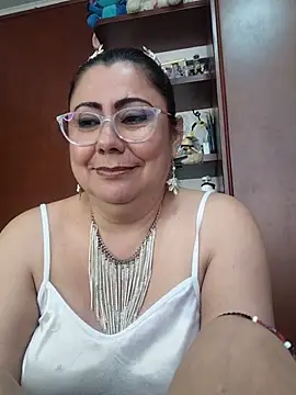 EmmaJhomson live XXX chat
