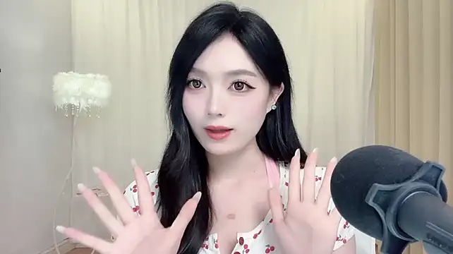 LiLy0608's Live XXX Chat