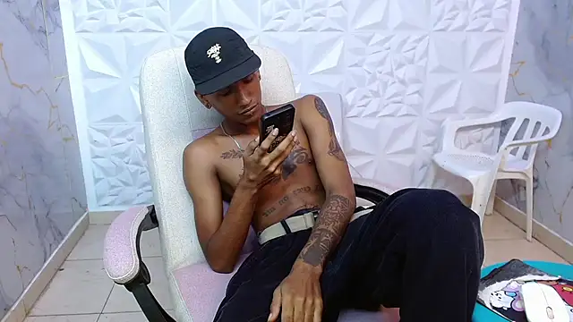 Chat +18 de ManSant ao vivo