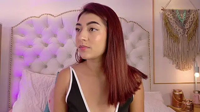 AriaStonne's Live XXX Chat
