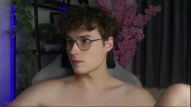 Nico_Theon Webbikameraesitys