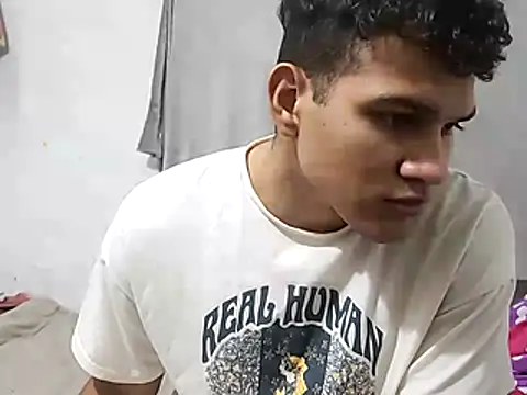 Show modela topboy2710 na web-kameri