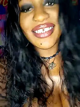 AmazonianMistress live XXX chat