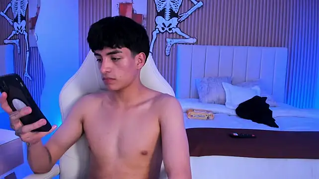 Filiph_Sterliing লাইভ XXX চ্যাট