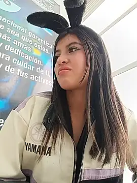 SALOME-28_ Adlı Modelin Canlı XXX Sohbeti