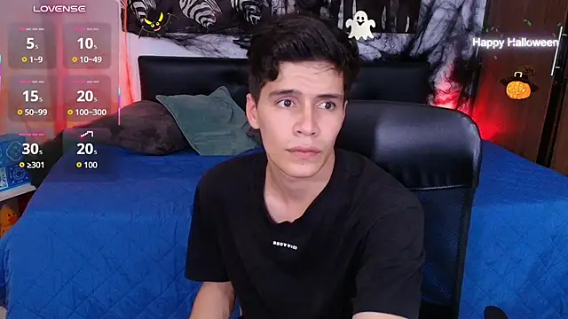 Jacob5_ Live XXX Chat