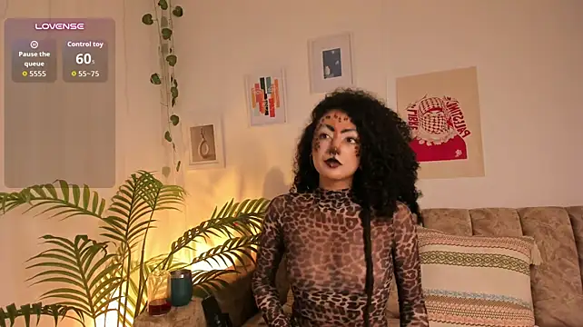 CurlyMeryJanen Live XXX chat