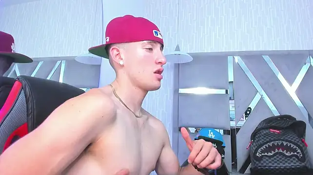 hunterheat__ XXX чат на живо