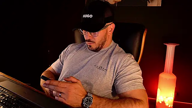 XXX chat uživo modela AngeloEric