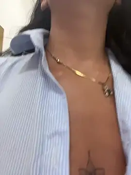 แชท XXX สดของ LuxeBrunetteXXX