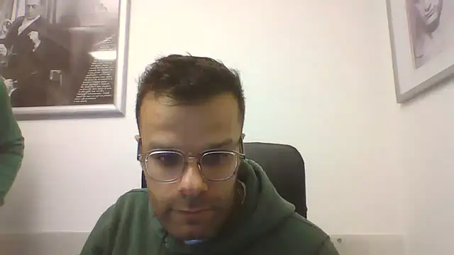 Chatroom XXX en direct de FROCETTO93