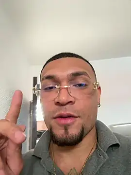 Chat XXX en directo de Deysonpollagrande
