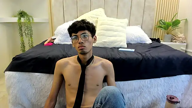Ethan_Kay Chat XXX live