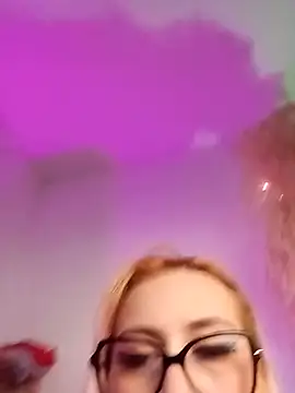 CandieGilson_'s Live XXX Chat