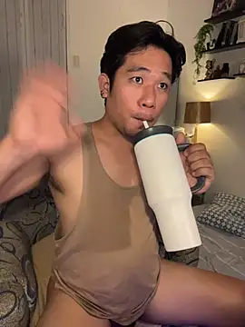 Titanryu XXX чат на живо