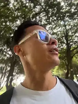 Chat +18 de TavoHot_ ao vivo