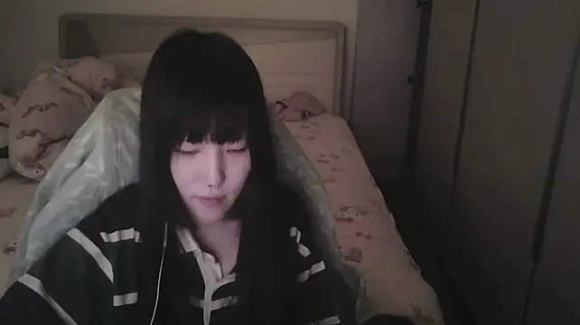 rinaloaz's Live XXX Chat