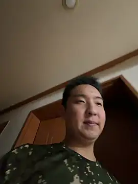 army24___のライブXXXチャット