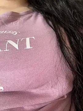 Lina-lolo Pertunjukan Webcam
