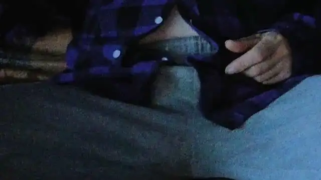 cumloverboyxx69: онлайн-секс-чат