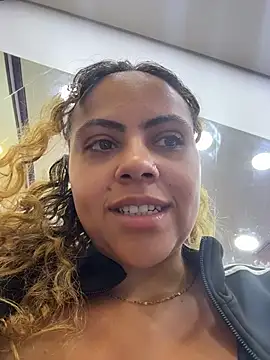 Chloe_Leaozinho's Live XXX Chat