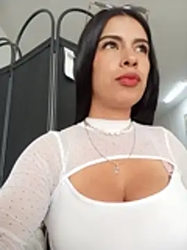 Nathaly_12 Live XXX-Chat