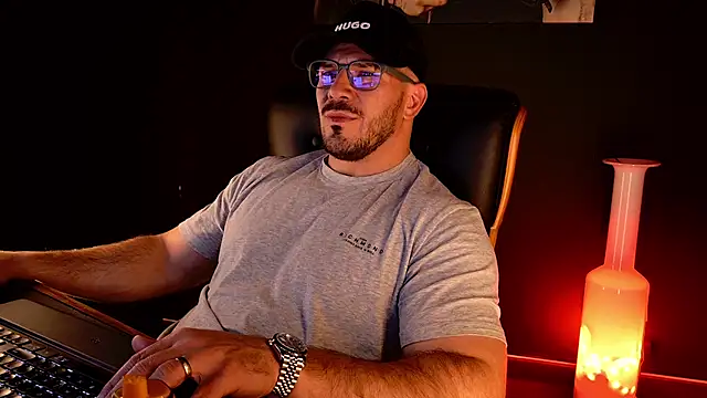 AngeloEric – Naživo XXX chat