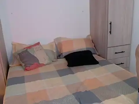 Adrien_polo – Naživo XXX chat
