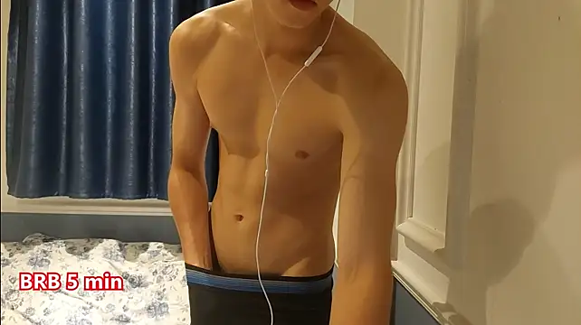 Marinett_peach webkamerás műsora