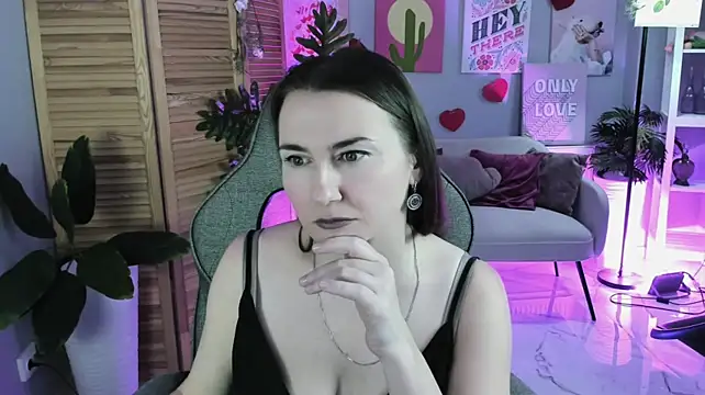 Golden_Dragon Chat XXX in diretta