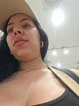 Chat +18 de Luianna ao vivo