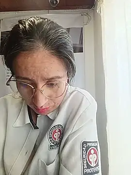 Valentina--1's Live XXX Chat