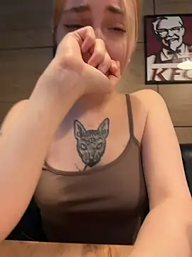 Sunny___Bunny Adlı Modelin Canlı XXX Sohbeti