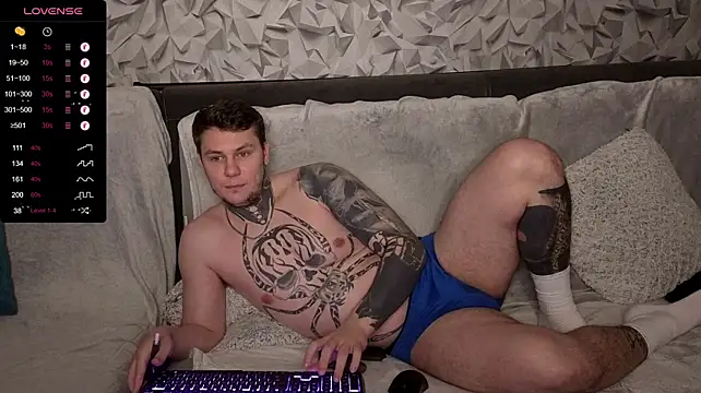 Lechery_boy élő XXX-chatje