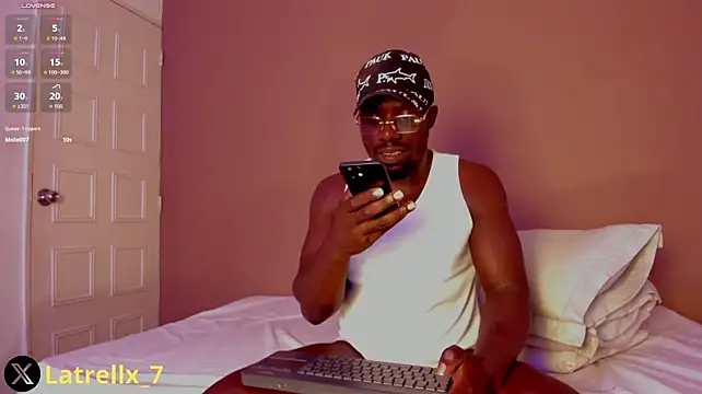 XXX chat uživo modela AndreCooper_