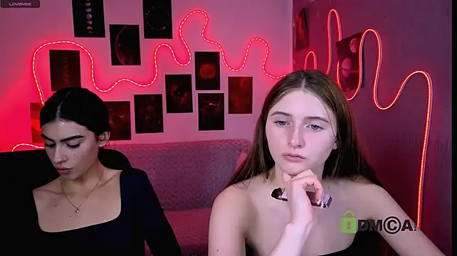 nekky_mouse Adlı Modelin Canlı XXX Sohbeti
