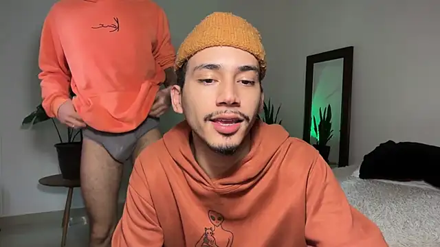 Noah_and_Steven Chat XXX live