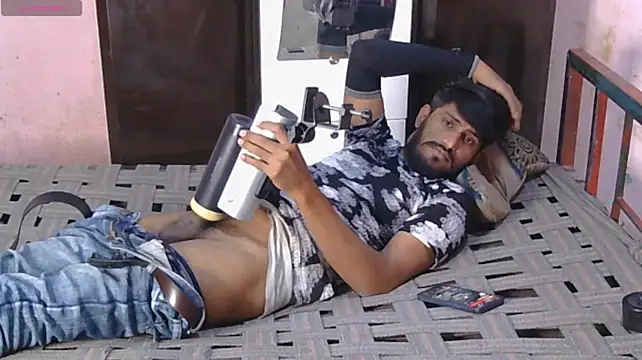 Yuvi_hot live XXX chat