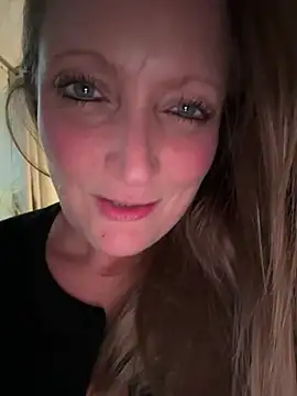 HoneyBluex Chat XXX live
