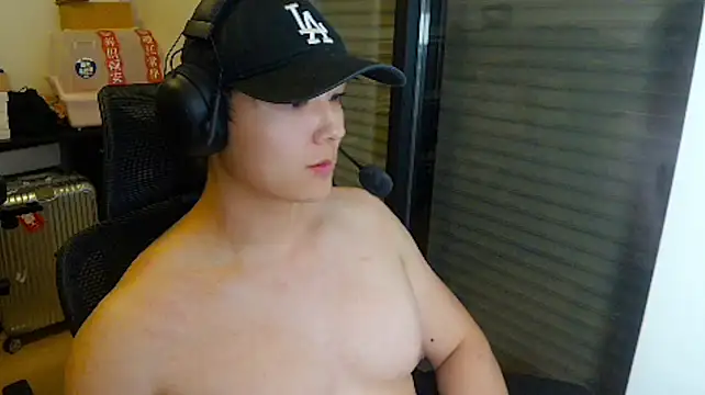 Tkcqcc live XXX chat