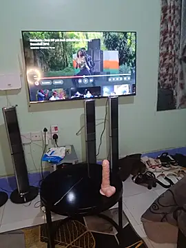 thickiana4 Adlı Modelin Canlı XXX Sohbeti