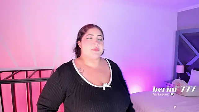 AmberiniHoffman live XXX chat