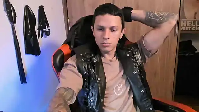 Masterdave7 现场XXX聊天