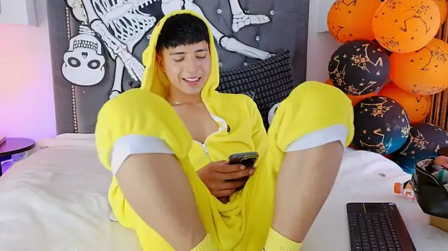 Keen_Nico's Live XXX Chat