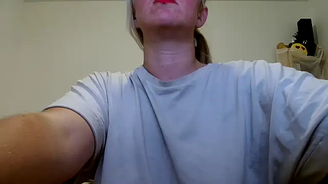 Shanaa74000's Live XXX Chat