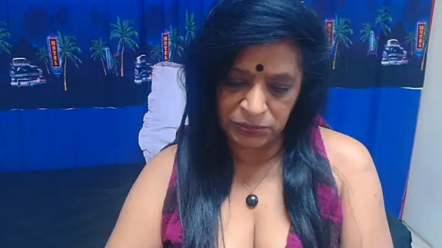 แชท XXX สดของ INDIANFUSION