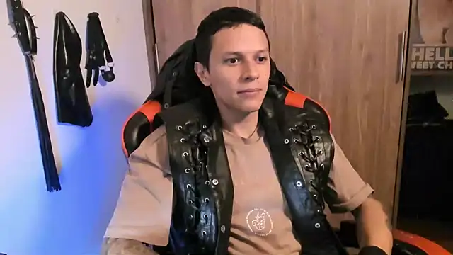 Masterdave7 – Naživo XXX chat