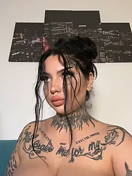CreamyInkky_'s Live XXX Chat