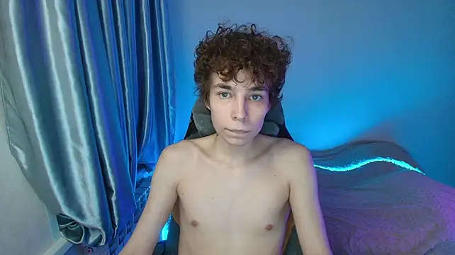 Онлайн чат XXX Adam_Kroy
