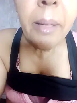 Zoughaxx's Webcam Show